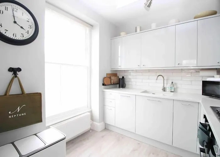 Beautiful Floor Clifton * Bristol