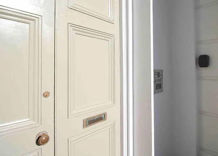 Beautiful Floor Clifton