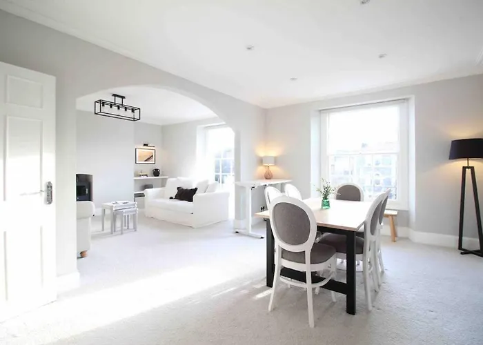 Beautiful Floor Clifton * 布里斯托